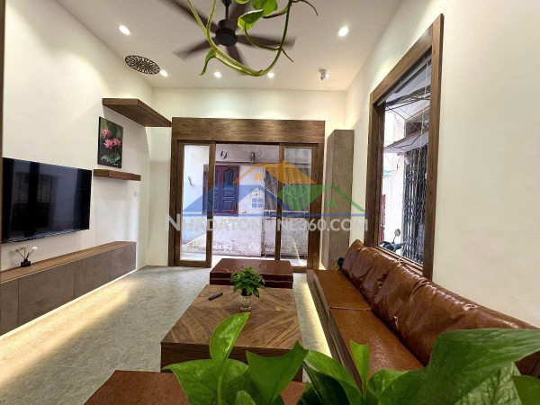 Vip nguyễn trãi , khu liền kề, nhà đẹp, thang máy , kinh doanh đỉnh, 98 m giá 42 tỷ