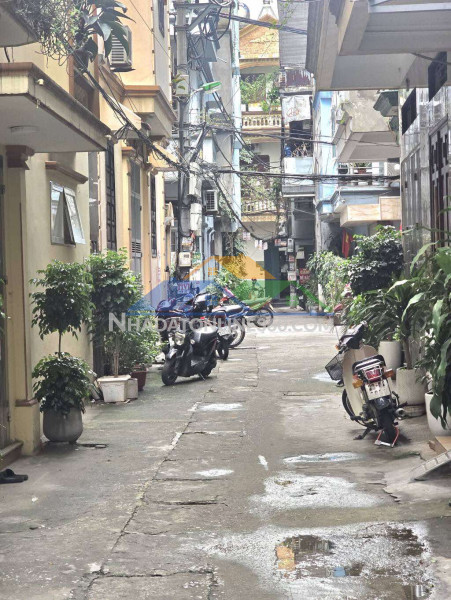 Trung tâm hai bà trưng nhà 4 tầng 38m nhỉnh 6 tỷ