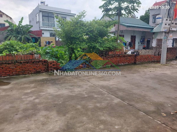 Rẻ nhất đông anh
chủ cần tiền bán gấp, đất thư lâm 180,5m2, mt9.5m, 10.8 tỷ,  tl, (đông anh). ô tô tránh.