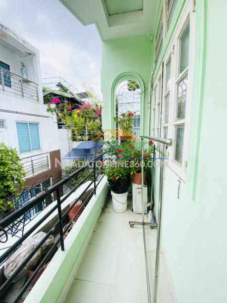 Nhà đẹp 3 tầng, xe hơi sát nhà, phạm văn hai, nhỉnh 7 tỷ
