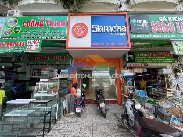 Quận 12 ! nhanh còn ! sang quán cơm mt giữa 2 trường học và đường cực đông sầm uất, tel : 0327072494 ( chính chủ )