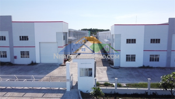 Nhà xưởng kiên cố phù hợp sản xuất nhiều ngành nghề, khu vực dễ tuyển ldpt