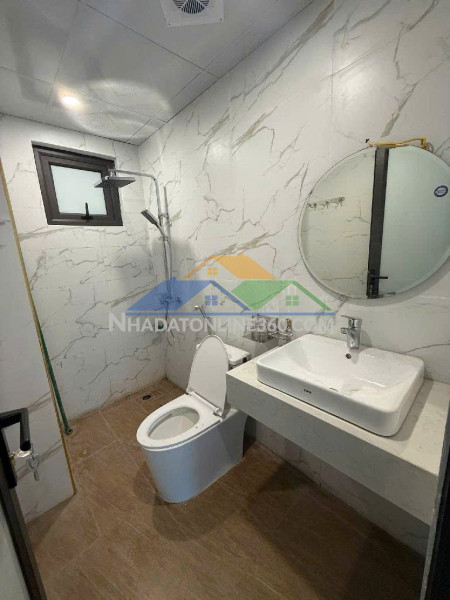 Nhà liên mạc – 42m2 x 5 tầng – đầu ngõ 145 liên mạc - giá 6,1 tỷ