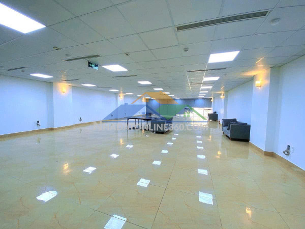 Đường láng ngõ 3m - nở hậu - cách phố 30m 42m2 4 tầng mặt tiền 3.7m giá 9.5 tỷ