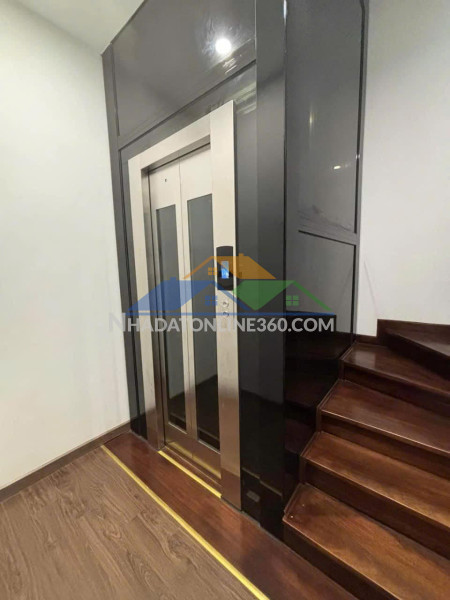 Bán nhà kim mã 55m 6 tầng thang máy 13.5 tỷ