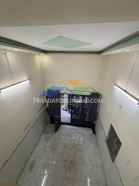Nhà 3 tầng - hương lộ 2 - giáp quận 6 - hẻm xe hơi - 56m2 - 5.5 tỉ