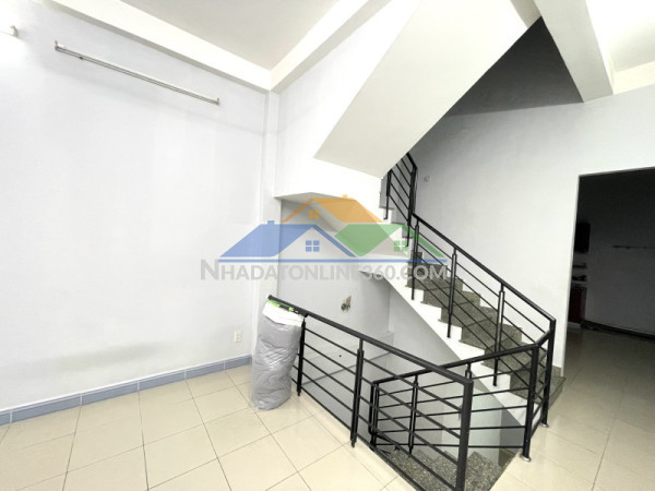 Bán nhà hẻm xe hơi dương bá trạc, 75m2 (4x19) 3 tầng, dòng tiền 20tr/tháng, 11.8 tỷ tl