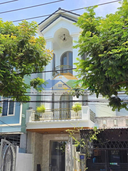 Bán đất đường nguyễn thuý, hòa khánh, đà nẵng
 đường 7,5m lề 4m.
