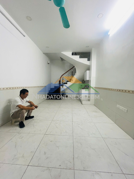 Cho thuê nhà nguyên căn 341 phố vọng, 30m2x4 tầng,2 ngủ khép kín, 9 triệu