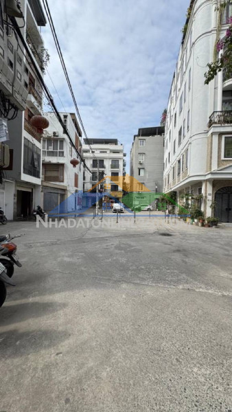 61 bằng liệt, lô góc, đường trước nhà 4m, sổ vuông đẹp