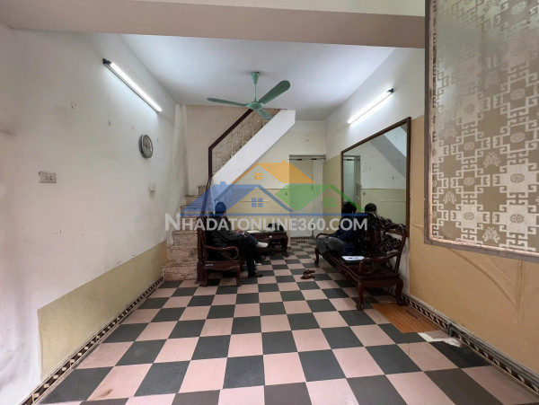 Bán nhà kim ngưu 26m2. 4 tầng. mặt tiền 3.5m giá 5.35 tỷ hai bà trưng hà nội