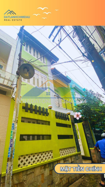 Nhà hxh rộng, đúc 2 lầu, dtxd 63m2 nở hậu 5.5m, kv kinh doanh rất tốt!