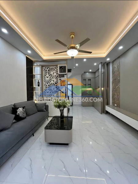 Bán gấp - nhà ngọc thụy - bồ đề 
diện tích 45m² – 5 tầng – nhà mới đẹp – gần ô tô – giá chỉ hơn 6 tỷ!