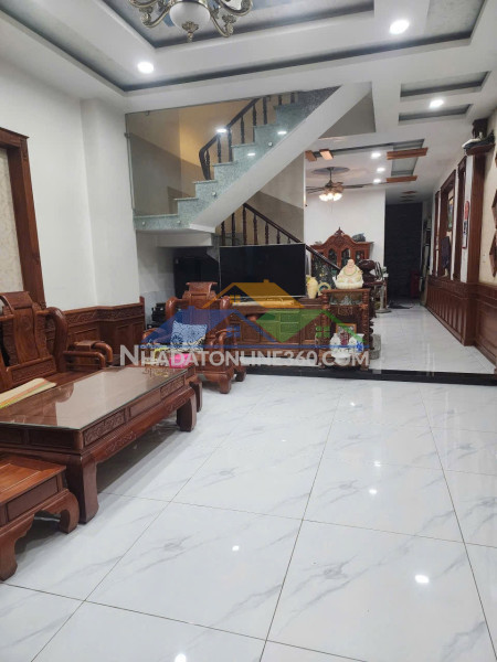 Bán nhà 1 trệt 2 lầu Phường Long Bình Đồng Nai 218m2 chỉ 7,2 tỷ Bán nhà 1 trệt 2 lầu Phường Long Bình Đồng Nai 218m2 chỉ 7,2 tỷ