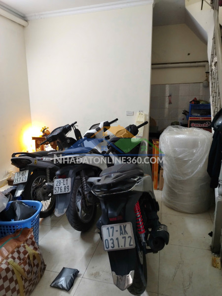 Siêu hiếm cho thuê nhà ngõ 51 lạc trung, 3 tầng x 45m2, 3 ngủ, chỉ 10 triệu