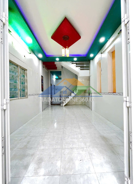 Nhà 2 tầng gần hxh đường phạm thế hiển p5q8. giá 4,88 tỷ tl