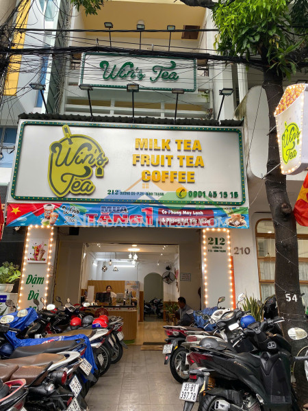 Quận bình thạnh ! sang quán trà sữa gần nhiều trường đại học và kv đường cực đông sinh viên, tel  : 0909409539 ( chính chủ )