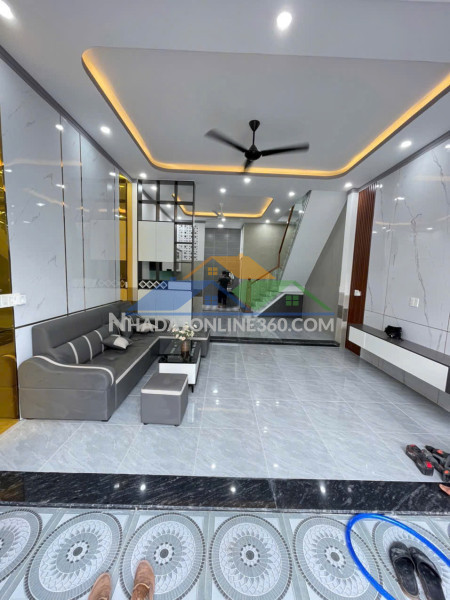 Bán nhà 1 trệt 1 lầu 130m2 gần Chợ Trảng Dài TP Biên Hoà Đồng Nai có 2 tỷ 950tr