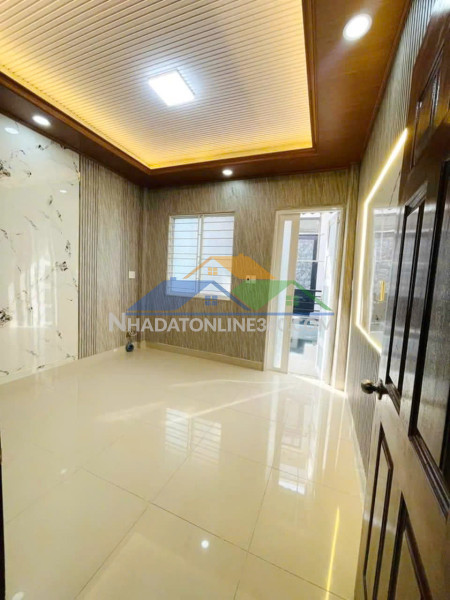 Mặt tiền phạm thế hiển ngay green river p6q8