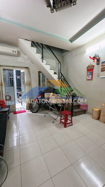 Nhà tân kình - mặt tiền đường cộng hòa - hẻm nhựa 8m kinh doanh sầm uất - giá chỉ 3.25 tỷ