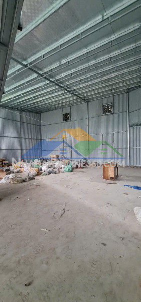 Cho thuê kho xưởng,cửa hàng,mặt bằng tại yên viên, gia lâm, hà nội . diện tích sử dụng 900m giá 50 triệu