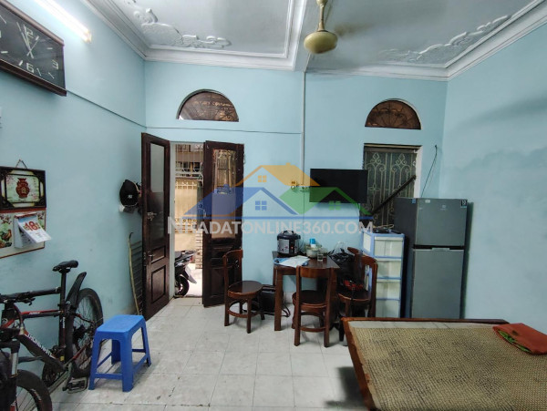 318 đê la thành 40m chỉ 8,3 tỷ, mặt ngõ, cục hiếm, thông thoáng rộng, nở hậu