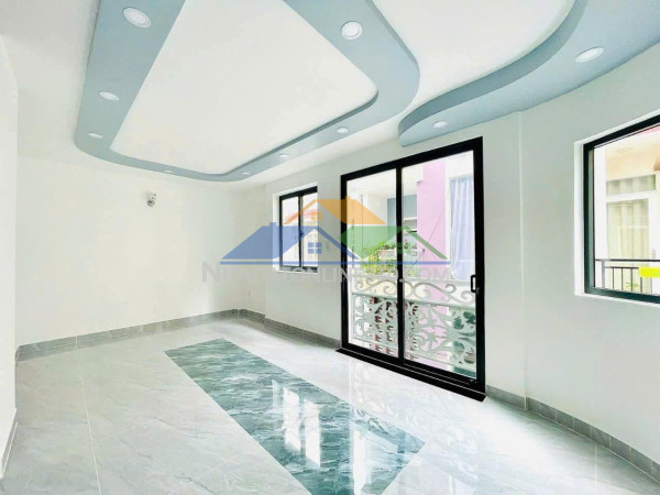 Bán nhà hxh ni sư huỳnh liên, phường 10, tân bình (4*30) 15pn Bán nhà hxh ni sư huỳnh liên, phường 10, tân bình (4*30) 15pn