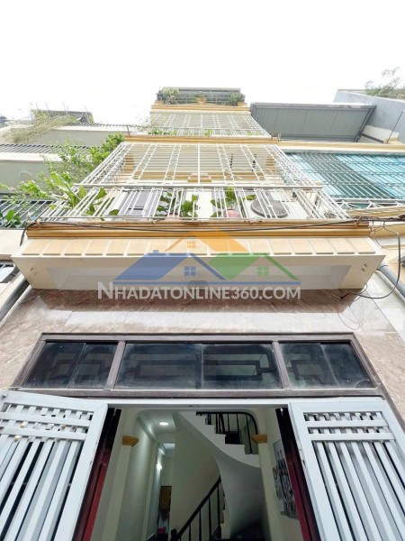 Cho thuê căn  hộ tập thể tầng 2 ngõ 2 phố phương mai 65m2, chỉ 7 triệu/tháng
