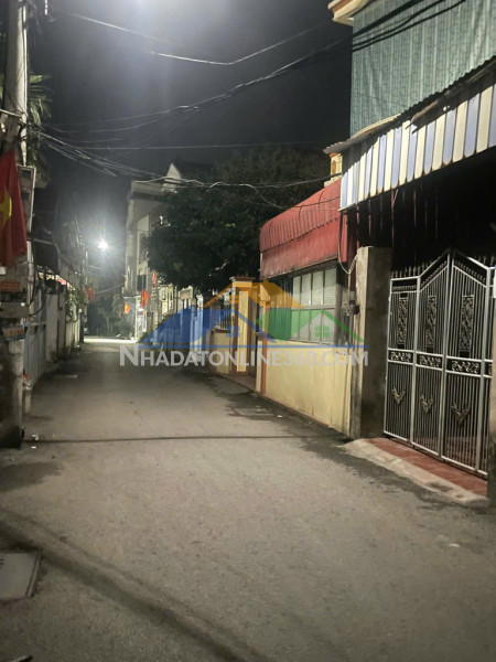 Yên nghĩa, nhà dân xây,  82m chỉ hơn 7 tỷ ,nở hậu , gần mặt phố, 2 thoáng, dân cư sầm uất