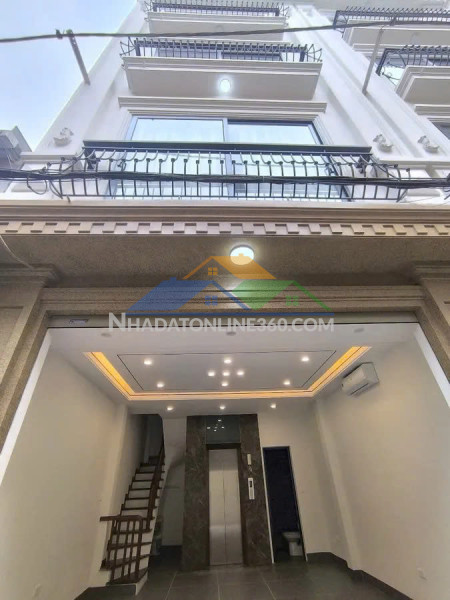 Nhà mới đẹp full nội thất bồ đề 55m2 x 5 tầng mặt tiền 3.6m,12.5 tỷ long biên.