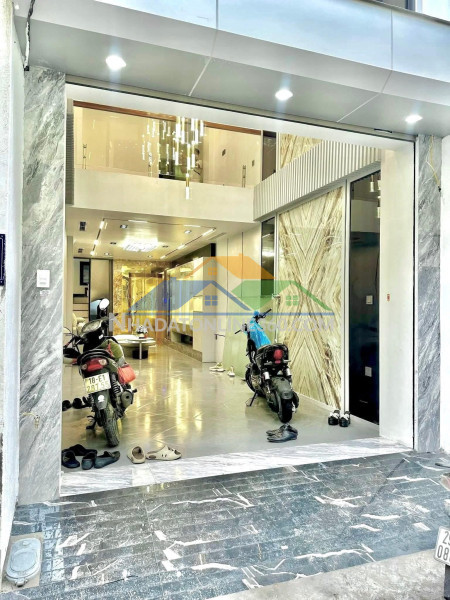Bán nhà 7 tầng, thang máy tại ngọc thụy – long biên,