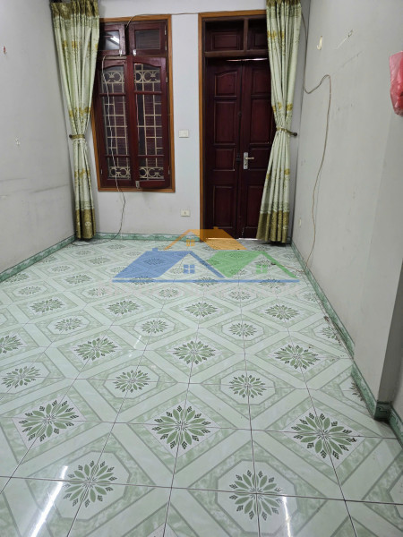 Cho thuê tập thể tầng 2 kim liên, 65m2, 2 ngủ, full đồ, 9 triệu có thương lượng