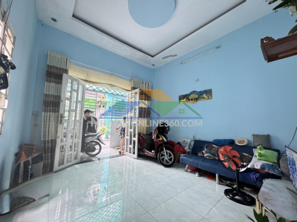 Bán nhà 3 tầng mặt tiền kinh doanh víp nhất linh xuân,ngang khủng gần 11m
