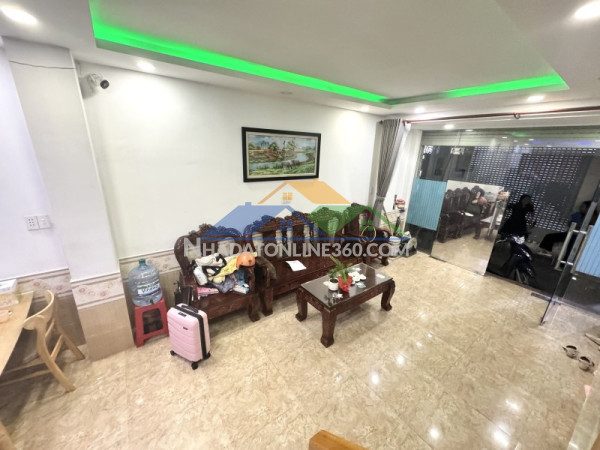 Bán nhà 3 tầng mặt tiền kinh doanh víp nhất linh xuân,ngang khủng gần 11m
