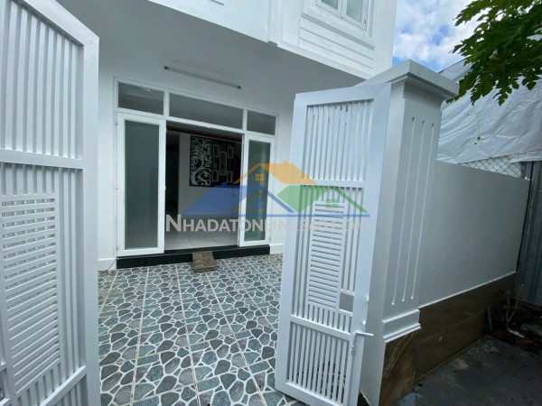 Bán nhà 2 tầng hẻm ô tô gò chùa phướng tây nha trang