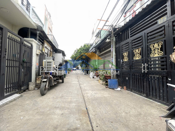 Bom tấn mặt tiền kinh doanh tân kỳ tân quý 200m2 ngang gần 14m cực đẹp 32 tỷ