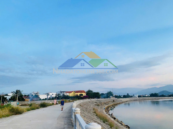 Tt-còn 01 lô mặt tiền liên hoa, phường tây nha trang.
