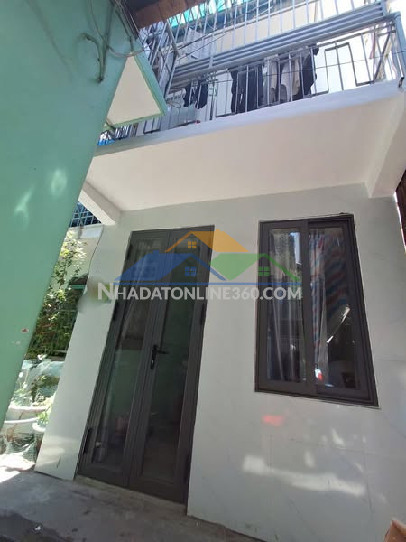 Bán nhà tttp cấp 4 có gác hẻm 2/4 phường nha trang chỉ 1ty4 Bán nhà tttp cấp 4 có gác hẻm 2/4 phường nha trang chỉ 1ty4