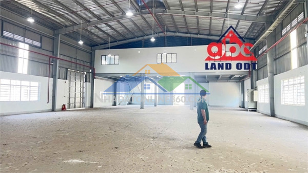 Xt035 cho thuê xưởng sản xuất, khung thép kiên cố, trang bị cầu trục phục vụ sx cơ khí