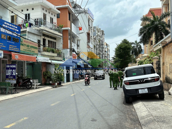Bán đất tặng nhà 3 lầu 384m2 hẻm 1 sẹc nguyễn văn lượng ngang 8m 17pn gần lotte 28.6 tỷ