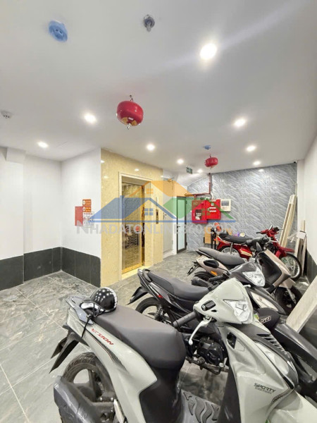 Gà đẻ trứng vàng ccmn tam trinh, mai động 54m 7 tầng 10p kk - ngõ thông. chỉ 12 tỷ xíu