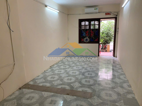 Nhà đẹp- giá ưu đãi chính chủ cần bán nhanh căn nhà khu đất vàng phường giảng võ, hn