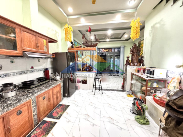 Bán nhà 3 tầng – 54m² – 4pn – giá chỉ 4.7 tỷ  - hẻm xe hơi - linh xuân thủ đức