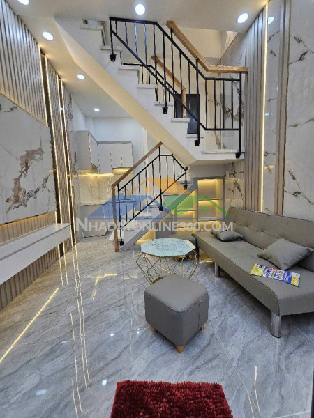 Sát mặt tiền him lam vip q7

ngang 4 x10 2 tấm có 4 tỳ

nhà mới xây