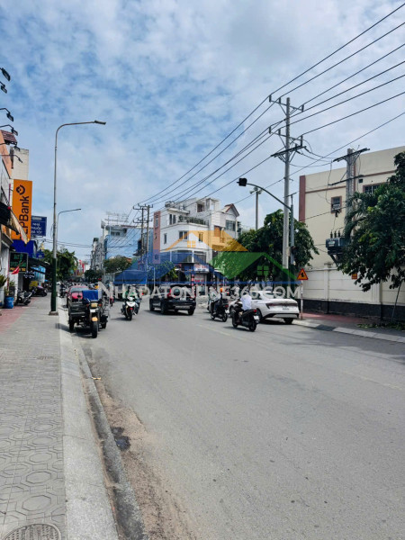 Bán nhà dĩ an -mới đẹp – kcn sóng thần – xe hơi vào tận nhà -chỉ 3.55 tỷ