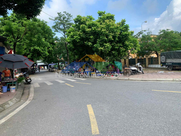 Bán nhà cổ linh-bát khối, 158m, mặt tiền 10.5m, ôtô tránh, nở hậu, full thổ cư