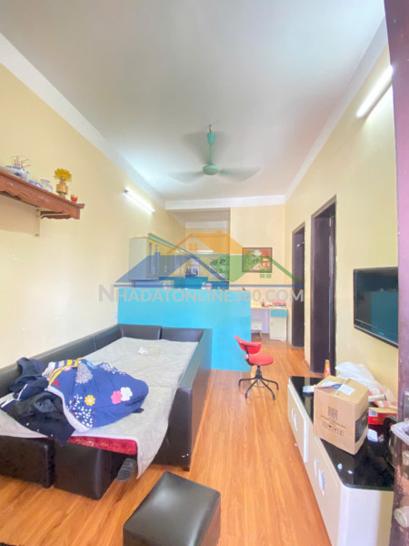 Cho thuê nhà  ngõ 160 hoàng mai, 60m2 x 2,5 tầng - 3pn - 2wc 9 triệu/th