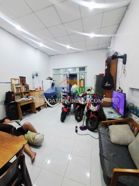 Siêu phẩm  nhà đ số 9 bhh gần aeon tân phú  hẻm xe hơi thông 56m2,3 tầng nhỉnh 5 tỷ