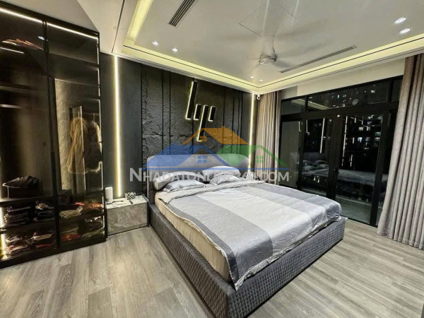Vip!nhà đẹp cổ linh,55m,7 tầng thang máy,ô tô tránh,gara ô tô,ngõ thông,full nt,hơn 16 tỷ