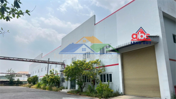 Xt516 nhà xưởng sản xuất, có sẵn 2 cầu trục, nguồn điện lớn thích hợp sx nhiều điện